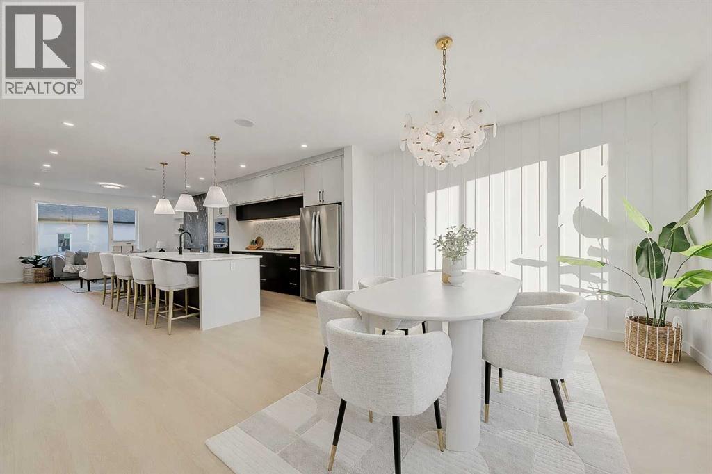 Duplex for Sale in 8136 47 Avenue NW|Calgary, Alberta T3B1Z5 3