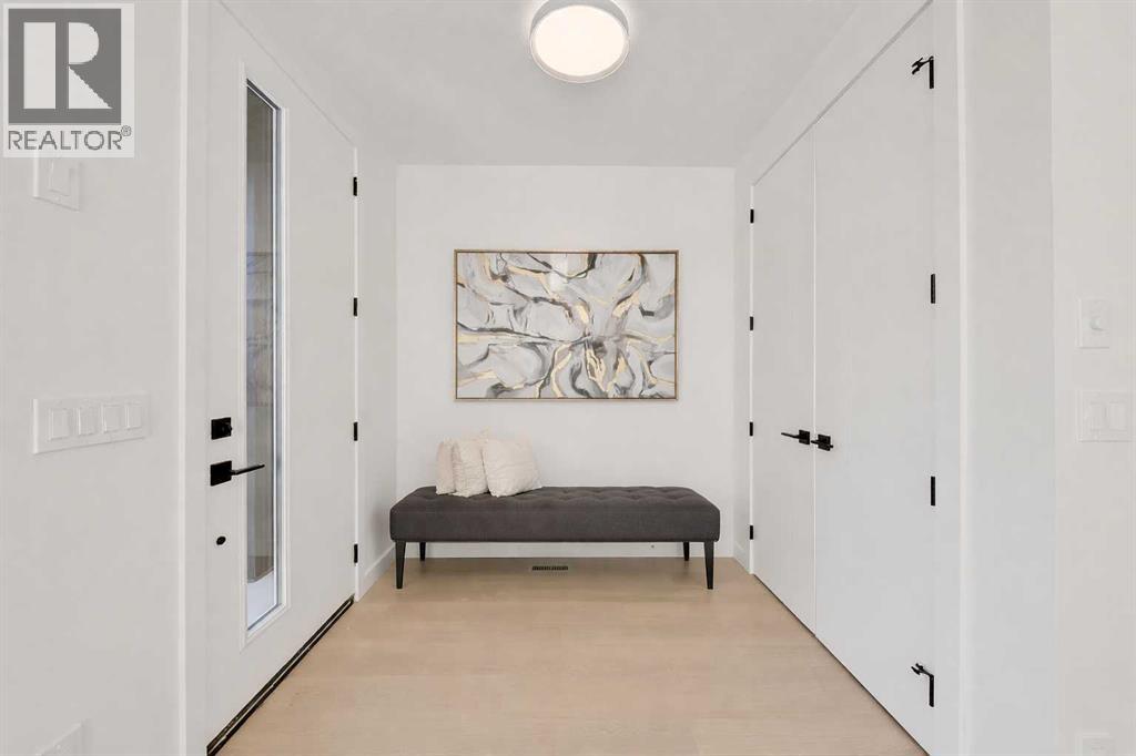 Duplex for Sale in 8136 47 Avenue NW|Calgary, Alberta T3B1Z5 2