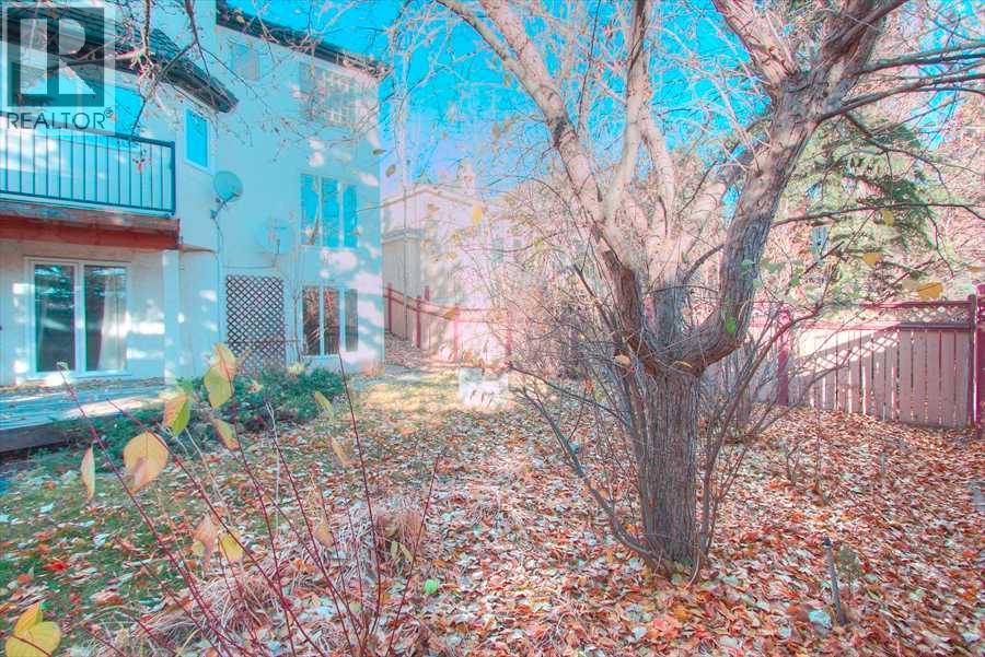 House for Sale in 6967 Christie Estate Boulevard SW|Calgary, Alberta T3H2S5 5