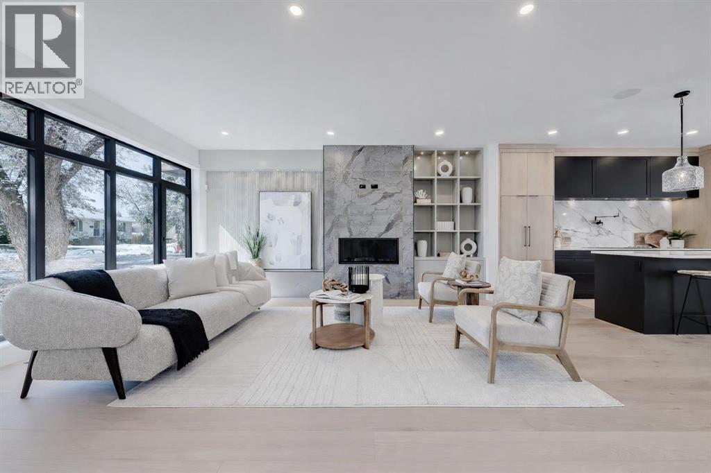 Duplex for Sale in 2828 34 Street SW|Calgary, Alberta T3E2W9 4