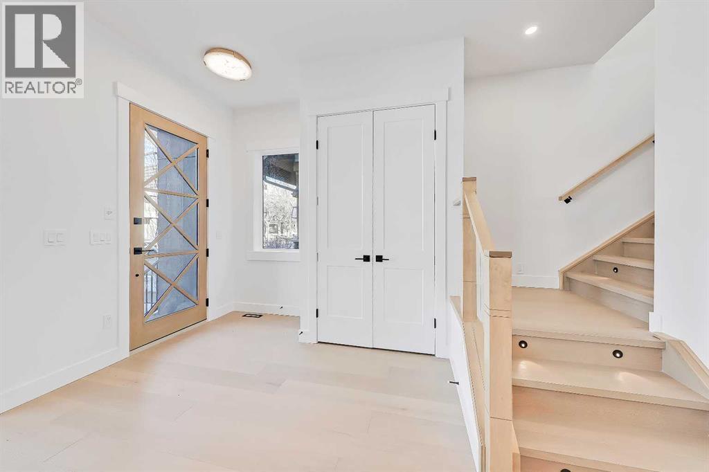 Duplex for Sale in 732 33A Street NW|Calgary, Alberta T2N2X1 3