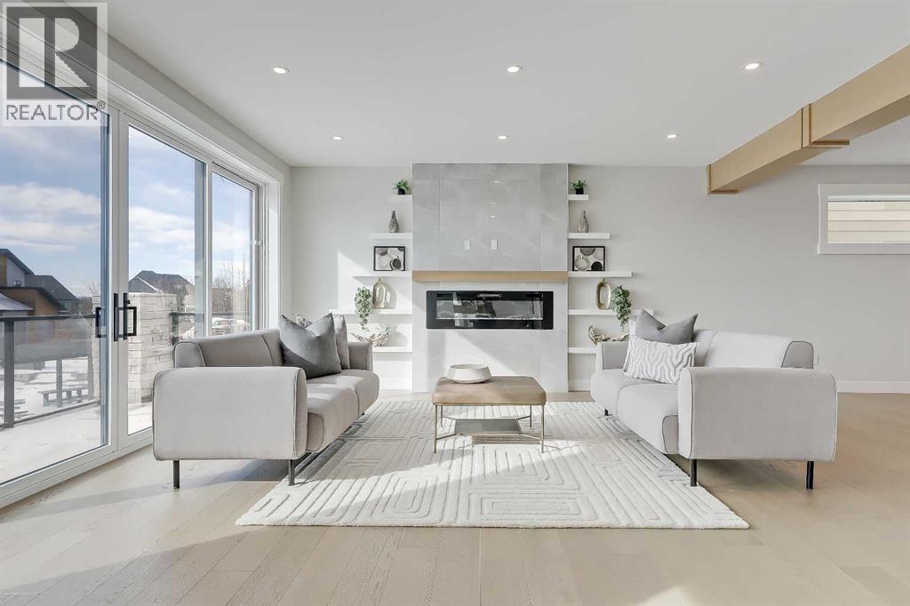 House for Sale in 49 Rockhaven Green NW|Calgary, Alberta T3G5H3 4