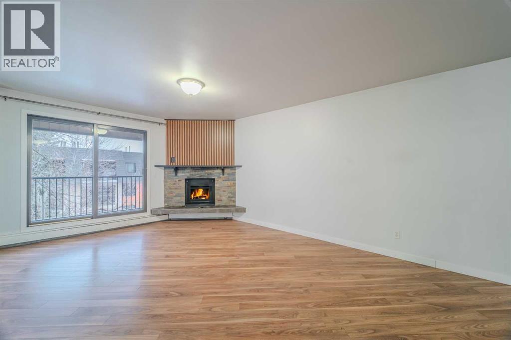 Apartment for Sale in 3303, 4001C 49 Street NW|Calgary, Alberta T3A2C9 3