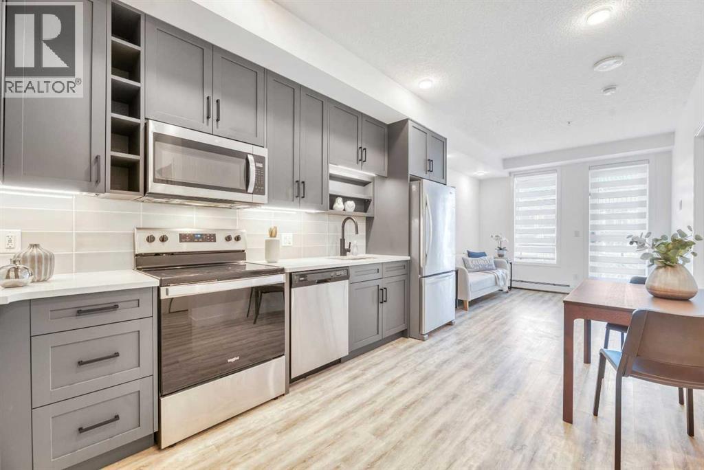 Apartment for Sale in 518, 4138 University Avenue NW|Calgary, Alberta T3B6L4