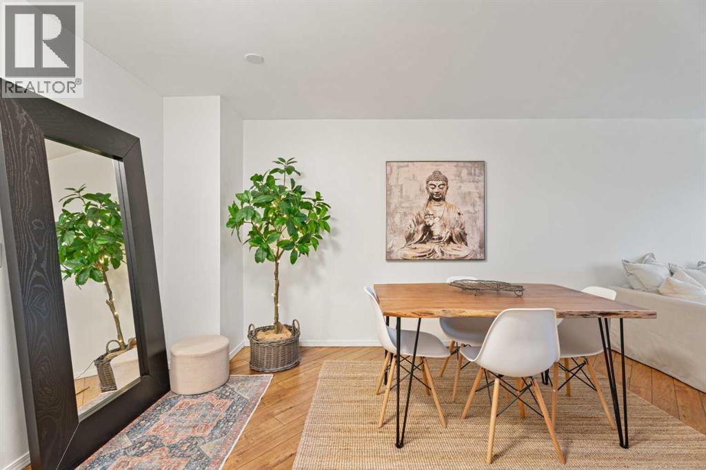 Apartment for Sale in 207, 2218 30 Street SW|Calgary, Alberta T3E2L8 2