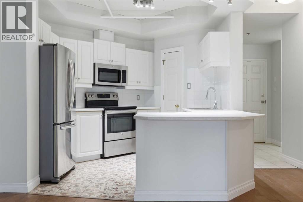 Apartment for Sale in 402, 820 15 Avenue SW|Calgary, Alberta T2R0S1 4