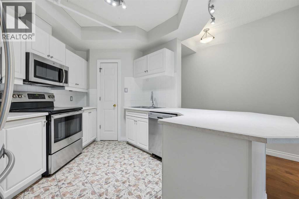 Apartment for Sale in 402, 820 15 Avenue SW|Calgary, Alberta T2R0S1 5