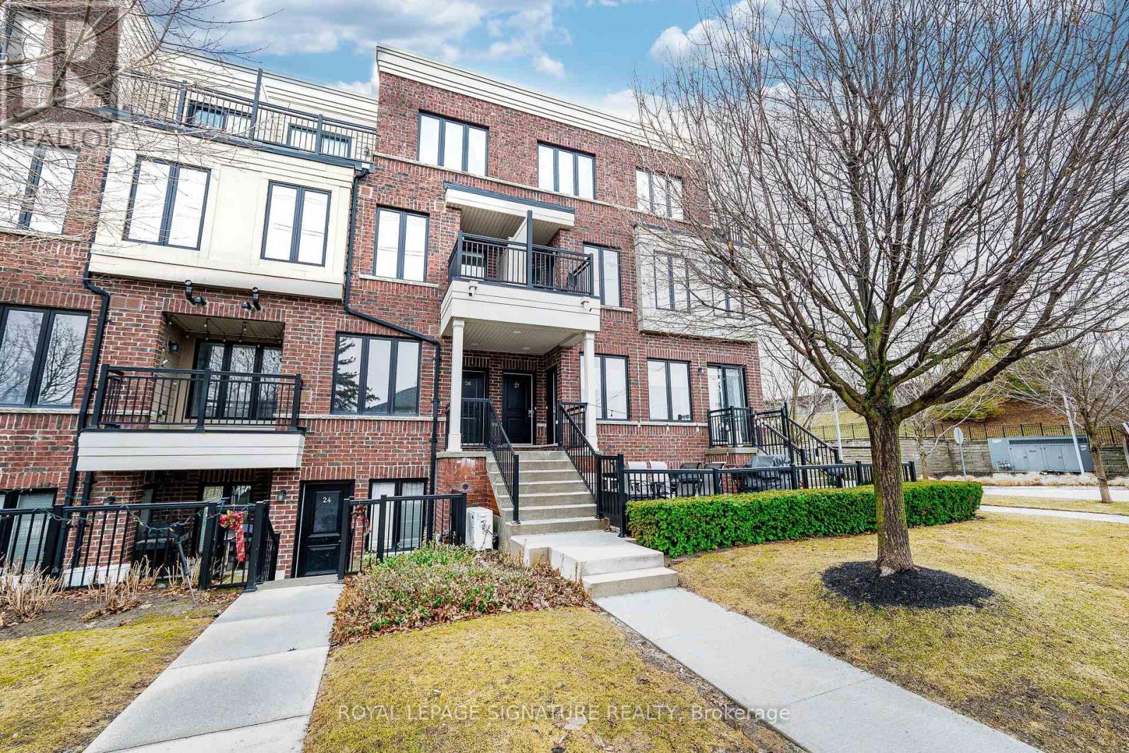 Row / Townhouse for Sale in 27 - 120 TWENTY FOURTH STREET|Toronto (Long Branch), Ontario M8V0B9 2