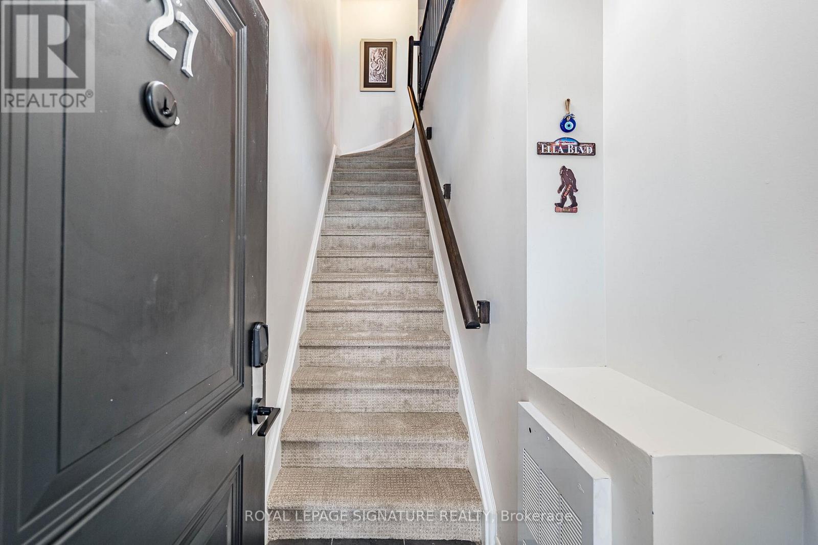 Row / Townhouse for Sale in 27 - 120 TWENTY FOURTH STREET|Toronto (Long Branch), Ontario M8V0B9 5