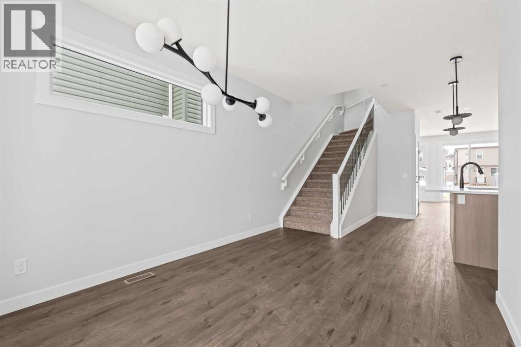 Duplex for Sale in 19819 45 Street SE|Calgary, Alberta T3M4B5 5