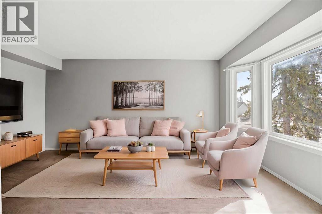 Row / Townhouse for Sale in 119 Falshire Terrace NE|Calgary, Alberta T3J3B5 3