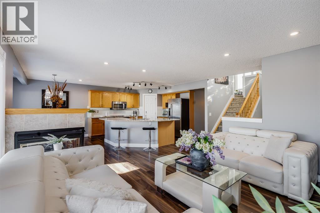 House for Sale in 120 Hidden Ranch Crescent NW|Calgary, Alberta T3A5W4 5