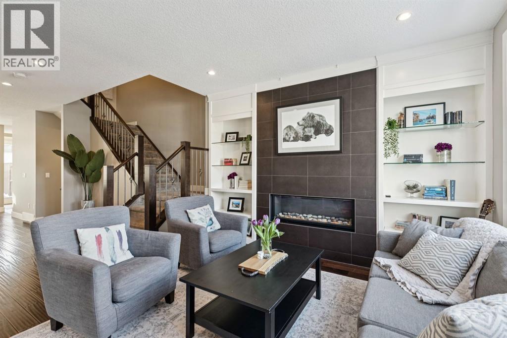 Duplex for Sale in 4804 21 Avenue NW|Calgary, Alberta T3B0W9 2