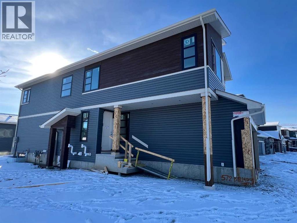 House for Sale in 572 Belmont Heath SW|Calgary, Alberta T0L0X0 2