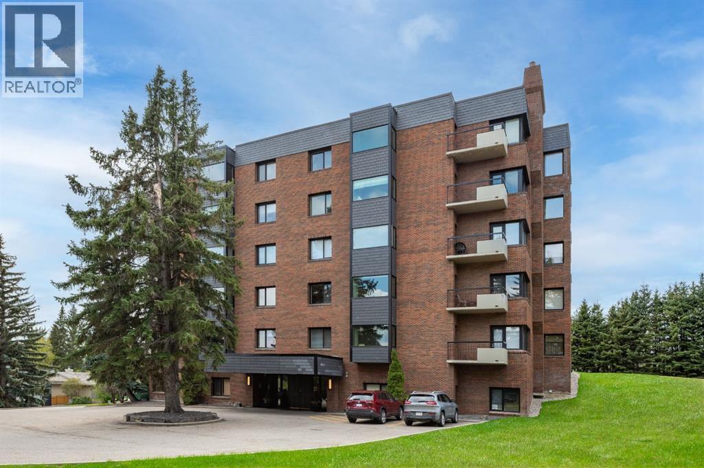 Apartment for Sale in 4N, 222 Eagle Ridge Drive SW|Calgary, Alberta T2V2V7