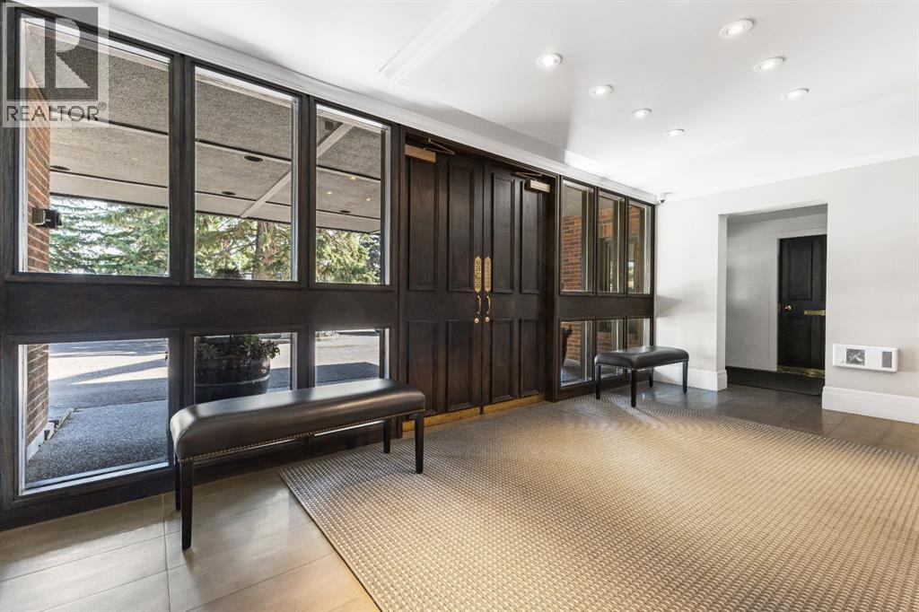 Apartment for Sale in 4N, 222 Eagle Ridge Drive SW|Calgary, Alberta T2V2V7 4