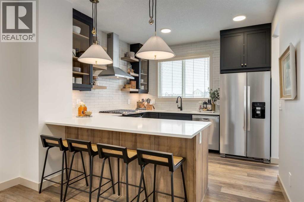 Duplex for Sale in 337 Creekside Drive SW|Calgary, Alberta T2X6L2