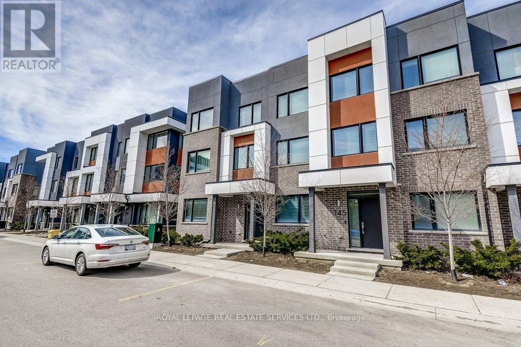 Row / Townhouse for Sale in 143 GROVEWOOD COMMON|Oakville (GO Glenorchy), Ontario L6H0X5 3