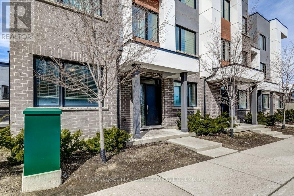 Row / Townhouse for Sale in 143 GROVEWOOD COMMON|Oakville (GO Glenorchy), Ontario L6H0X5 4