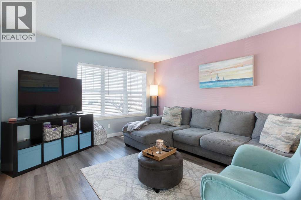 Duplex for Sale in 1074 Panatella Boulevard NW|Calgary, Alberta T3K0L2 3