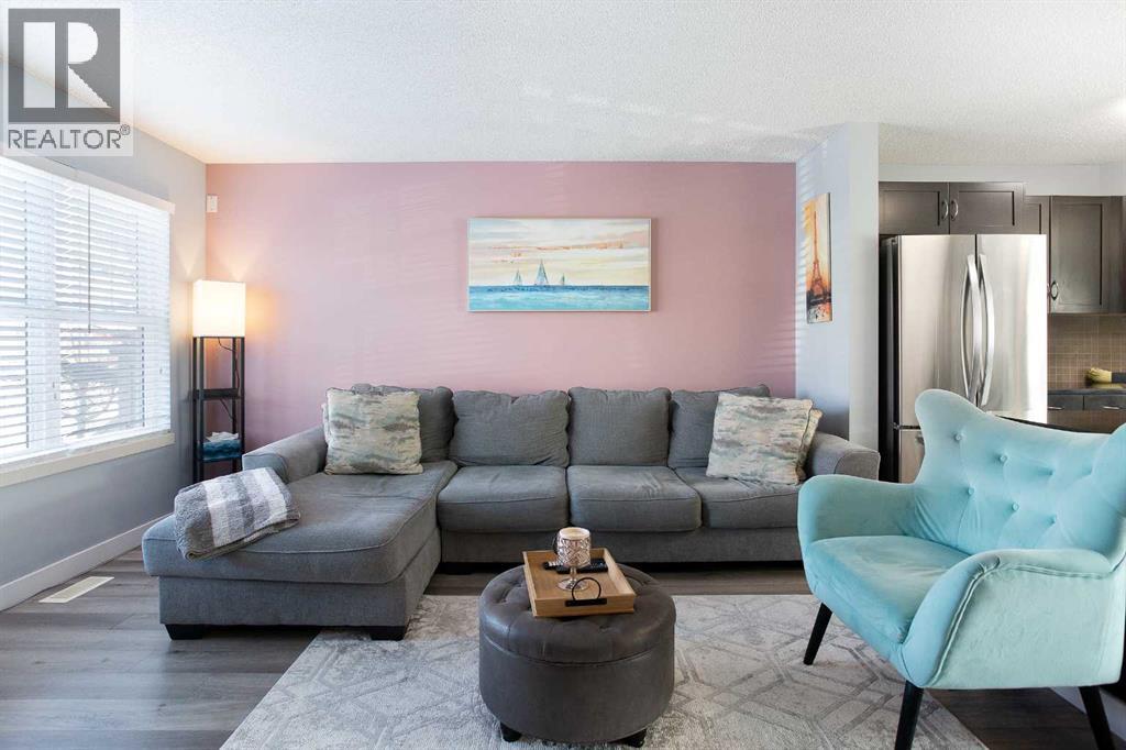 Duplex for Sale in 1074 Panatella Boulevard NW|Calgary, Alberta T3K0L2 5