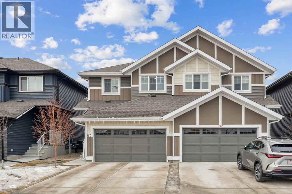 Duplex for Sale in 123 Walcrest Way SE|Calgary, Alberta T2X4G2