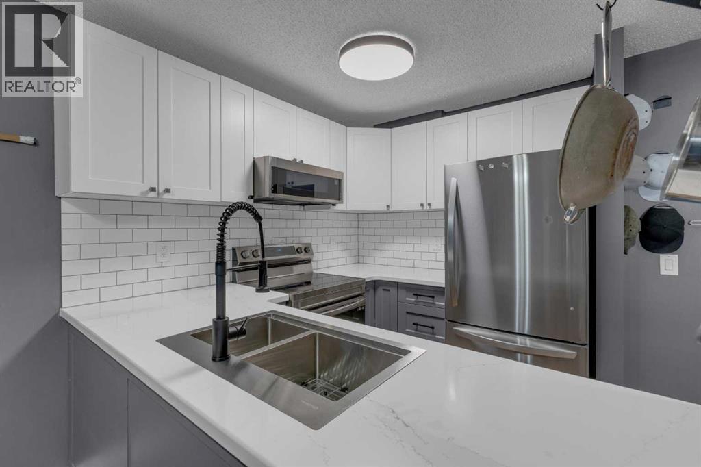 Apartment for Sale in 202, 1915 26 Street SW|Calgary, Alberta T3E2A2 4