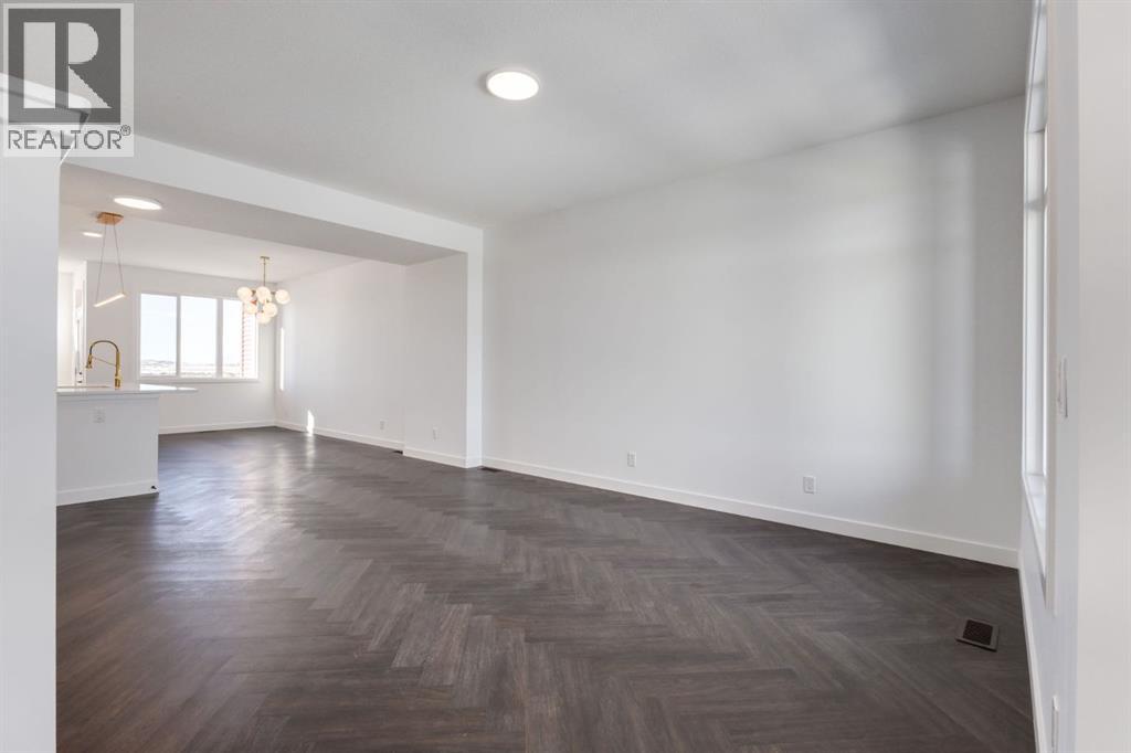 Row / Townhouse for Sale in 291 Sora Boulevard SE|Calgary, Alberta T3S0M1 5