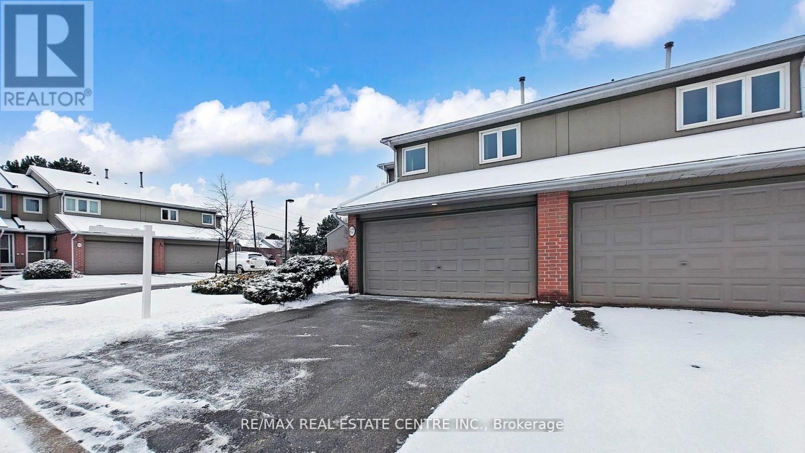 Row / Townhouse for Sale in 67 - 3079 FIFTH LINE W|Mississauga (Erin Mills), Ontario L5L3T1 4