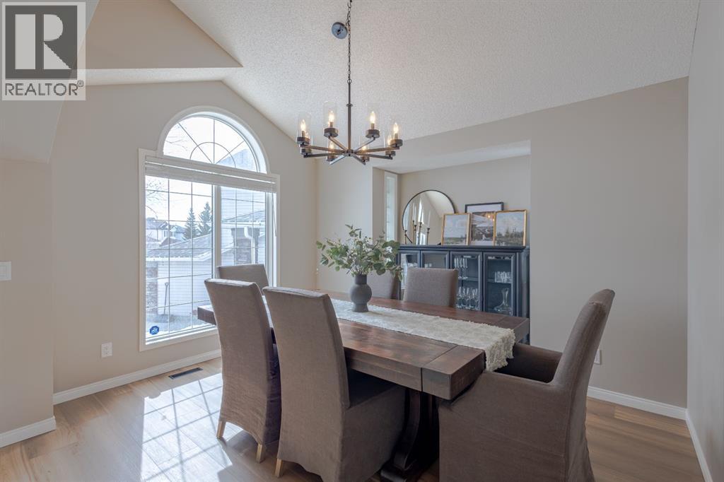 House for Sale in 162 Rocky Ridge Circle NW|Calgary, Alberta T3G4P1 5