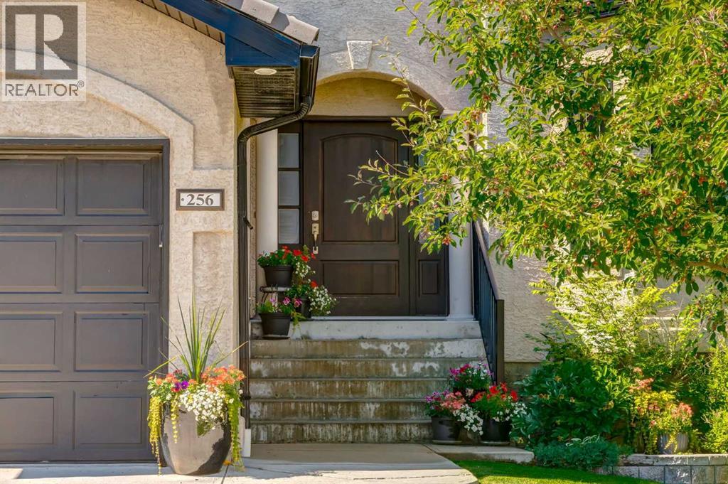 House for Sale in 256 Hampstead Way NW|Calgary, Alberta T3A6G8 4