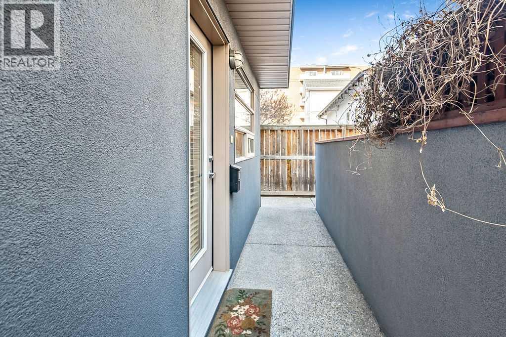 Row / Townhouse for Sale in 2, 1927 26A Street SW|Calgary, Alberta T3E2B8 3