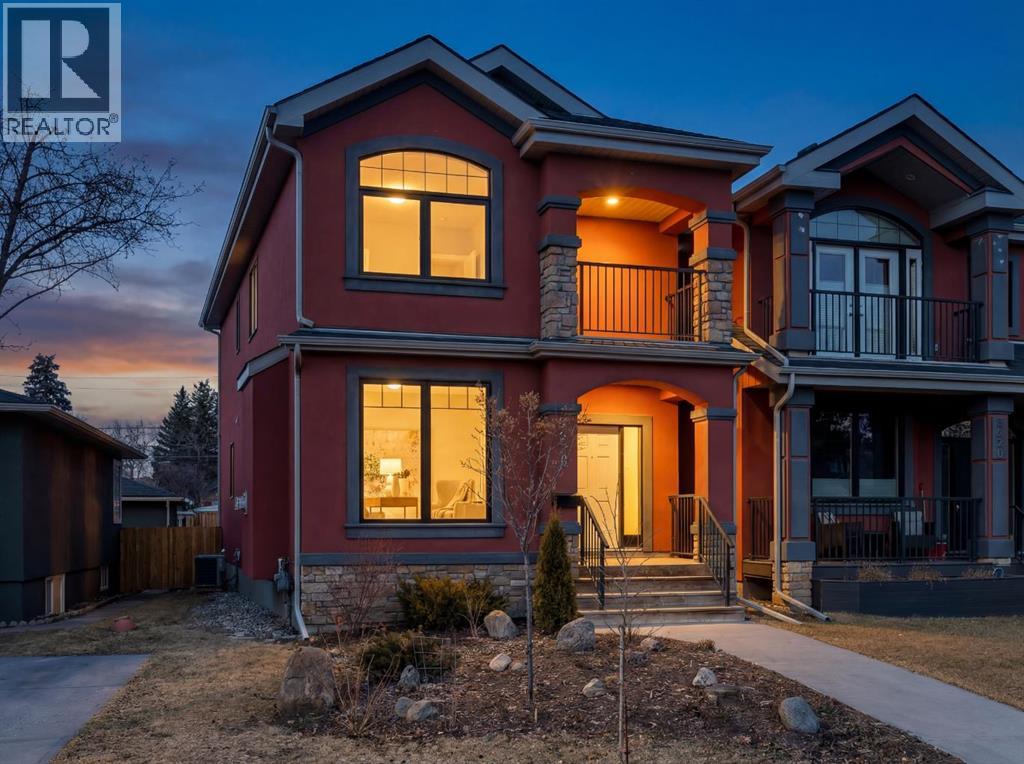 Duplex for Sale in 2522 1 Avenue NW|Calgary, Alberta T2N0C2 2