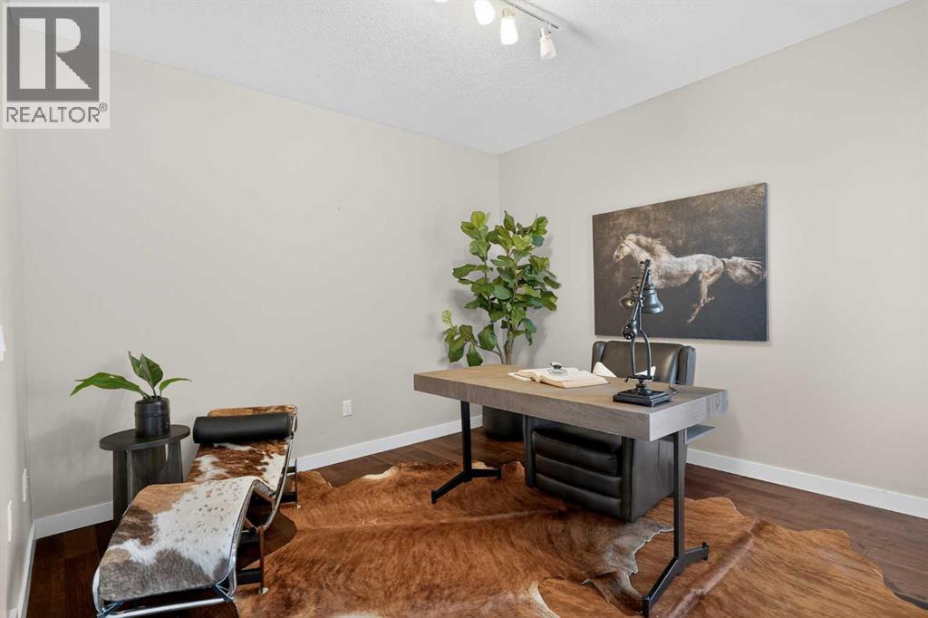 House for Sale in 26 Sage Meadows Way NW|Calgary, Alberta T3P0E7 3