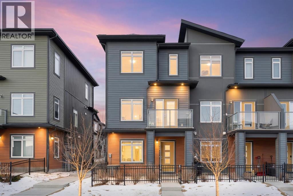 Row / Townhouse for Sale in 217 Sage Bluff Drive NW|Calgary, Alberta T3R1T5