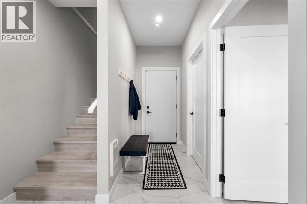 Row / Townhouse for Sale in 8161 8 Avenue|Calgary, Alberta T3H6H9 5