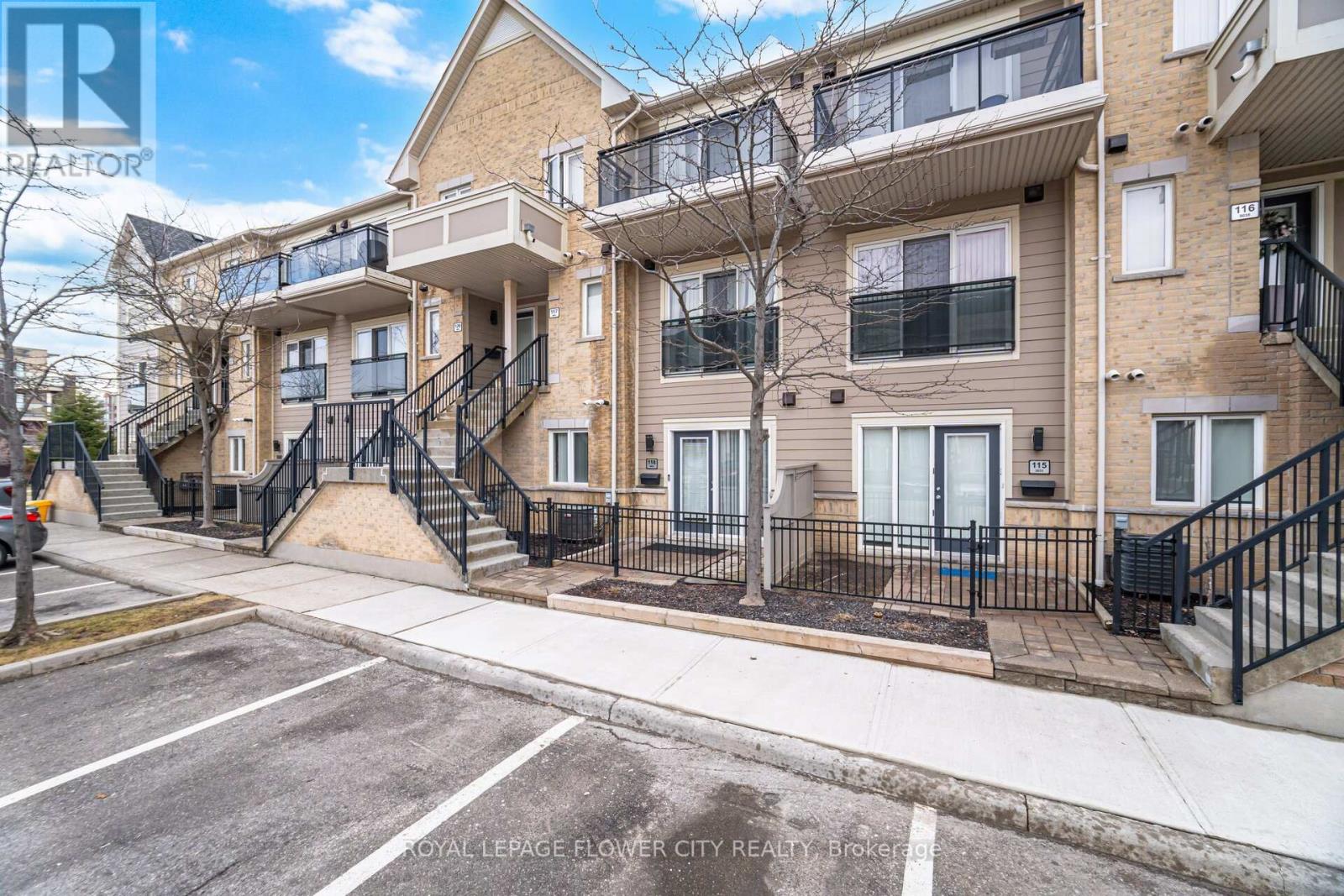 Row / Townhouse for Sale in 118 - 5035 OSCAR PETERSON BOULEVARD|Mississauga (Churchill Meadows), Ontario L5M0P4 3