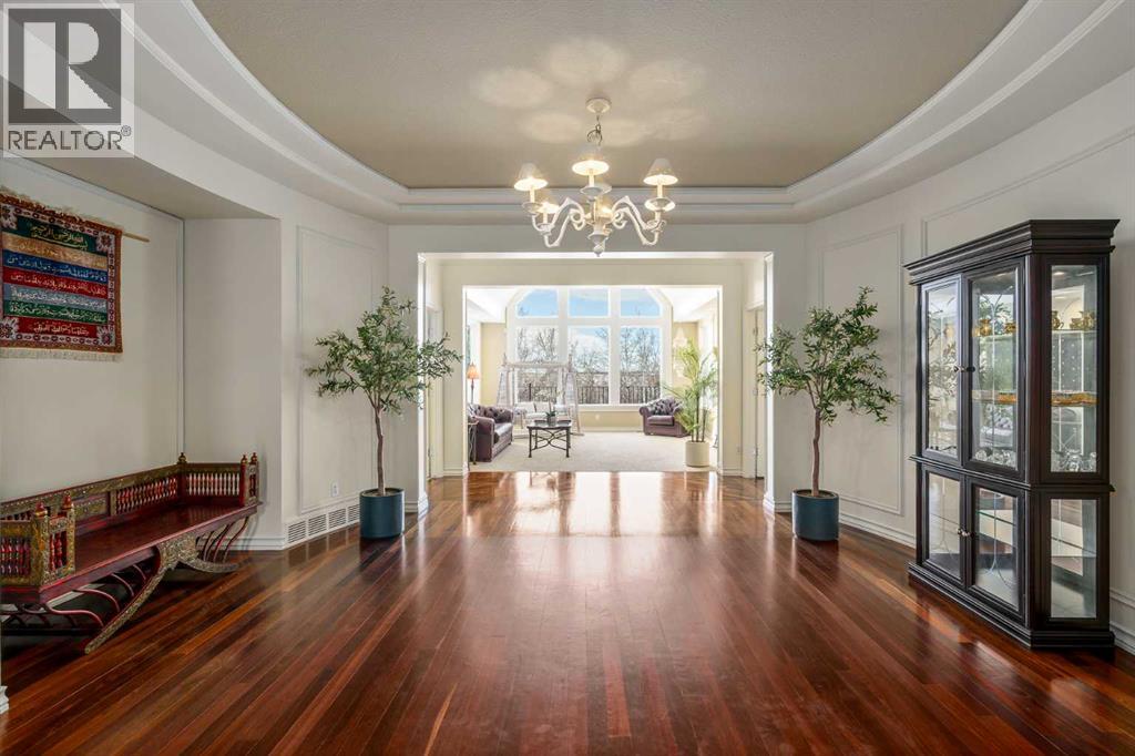 House for Sale in 33 Ridge Pointe Drive|Heritage Pointe, Alberta T1S4H1 3