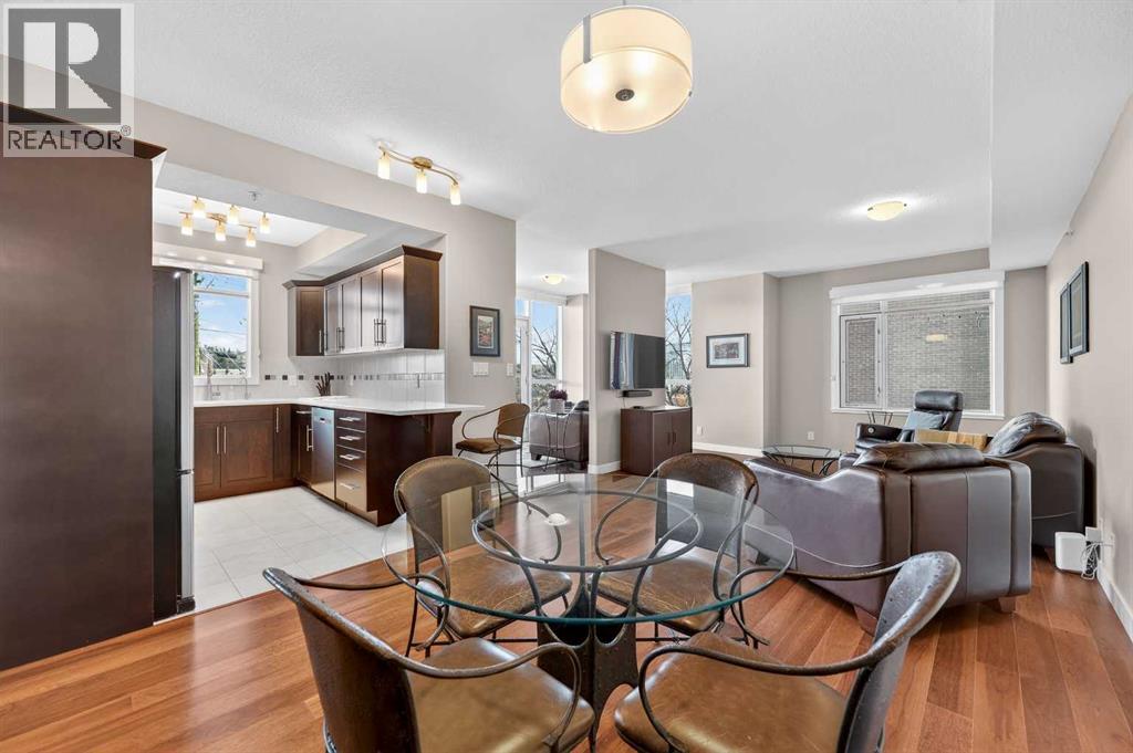 Apartment for Sale in 402, 16 Varsity Estates Circle NW|Calgary, Alberta T3A2C5 2