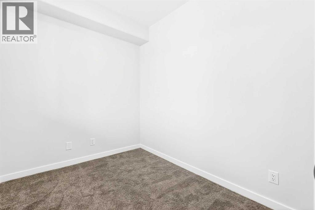 Row / Townhouse for Sale in 122, 1750 Rangeview Drive SE|Calgary, Alberta T3S0X3 4