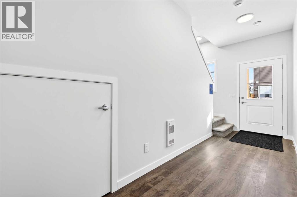 Row / Townhouse for Sale in 117, 1750 Rangeview Drive SE|Calgary, Alberta T3S0X3 3