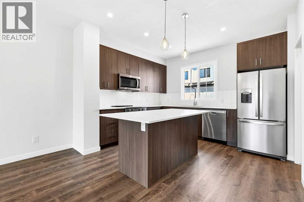 Row / Townhouse for Sale in 133, 1750 Rangeview Drive SE|Calgary, Alberta T3S0X3