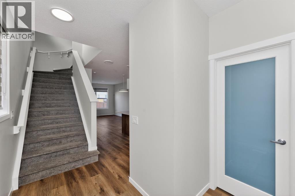 House for Sale in 324 Hotchkiss Drive SE|Calgary, Alberta T3S0J9 5