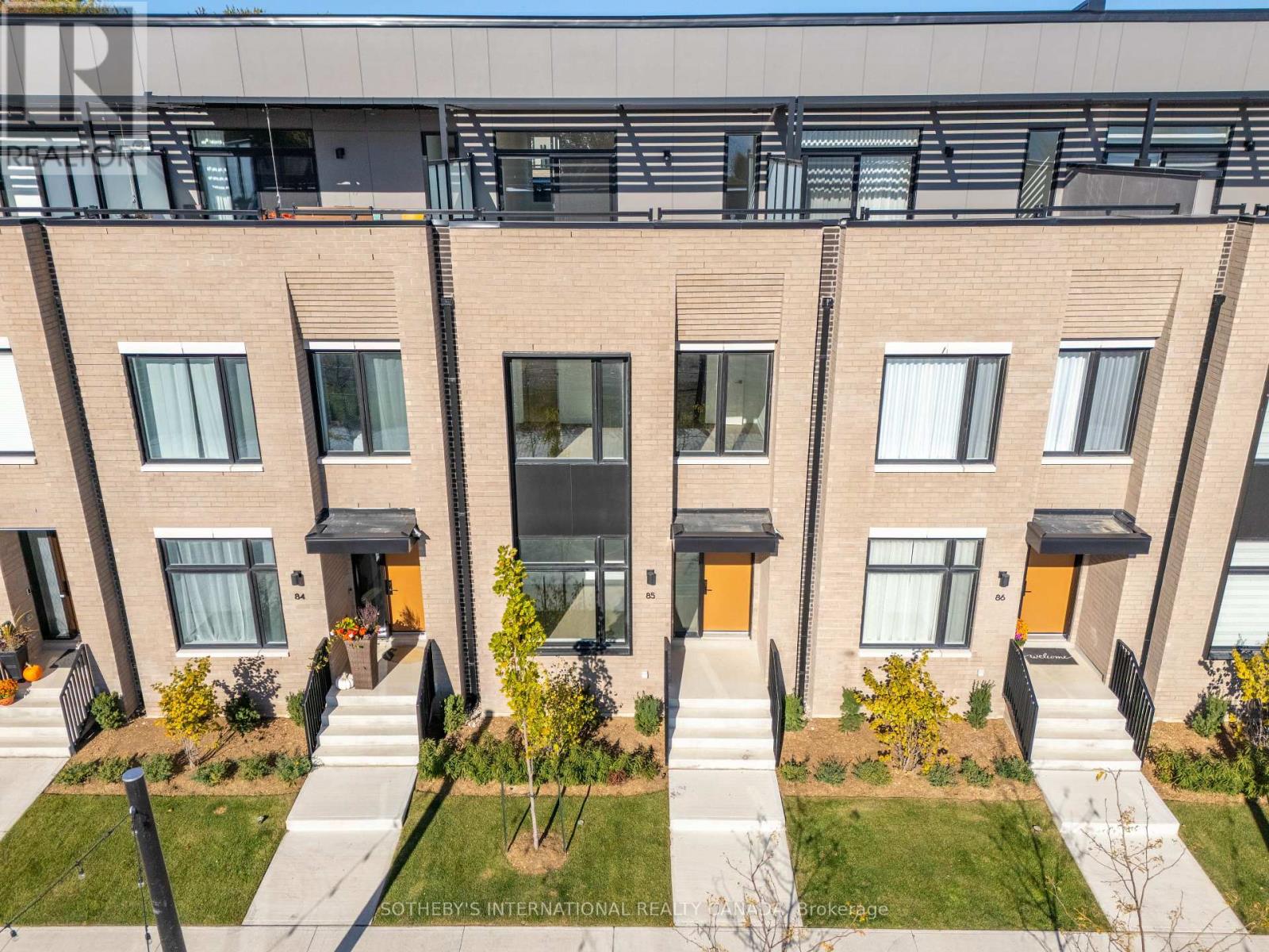 Row / Townhouse for Sale in TH 85 - 60 LOU PARSONS WAY DRIVE|Mississauga (Port Credit), Ontario L5H0B2 2