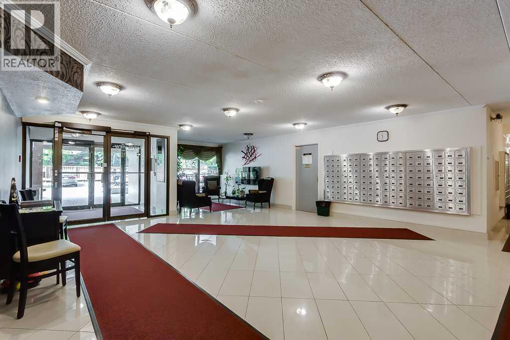 Apartment for Sale in 212, 5204 Dalton Drive NW|Calgary, Alberta T3A3H1 4