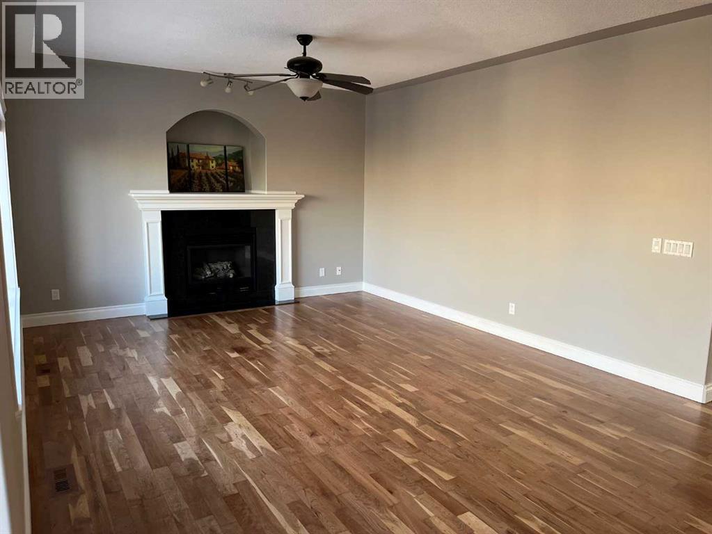 House for Sale in 75 Royal Abbey Rise NW|Calgary, Alberta T3G4Y5 5