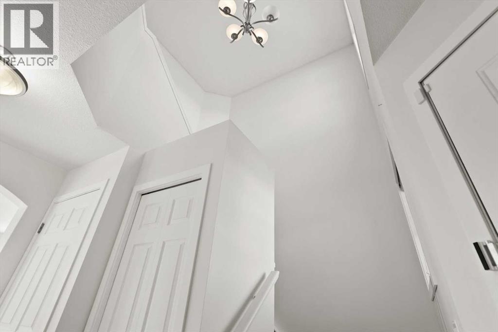 House for Sale in 12345 Coventry Hills Way NE|Calgary, Alberta T3K5N4 4