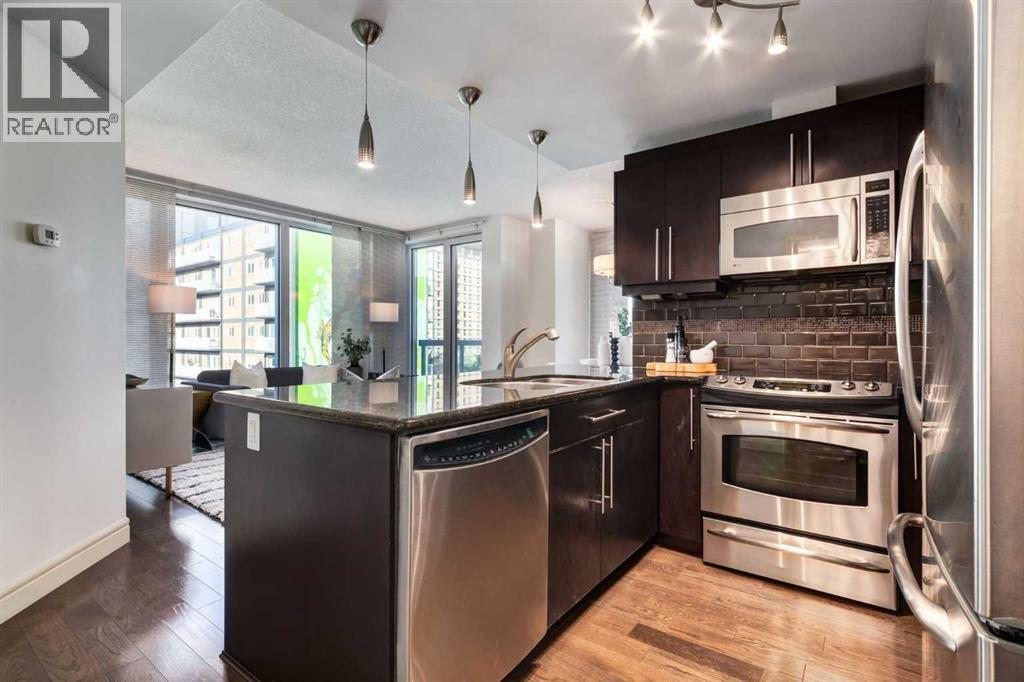 Apartment for Sale in 500, 817 15 Avenue SW|Calgary, Alberta T2R0H8 3