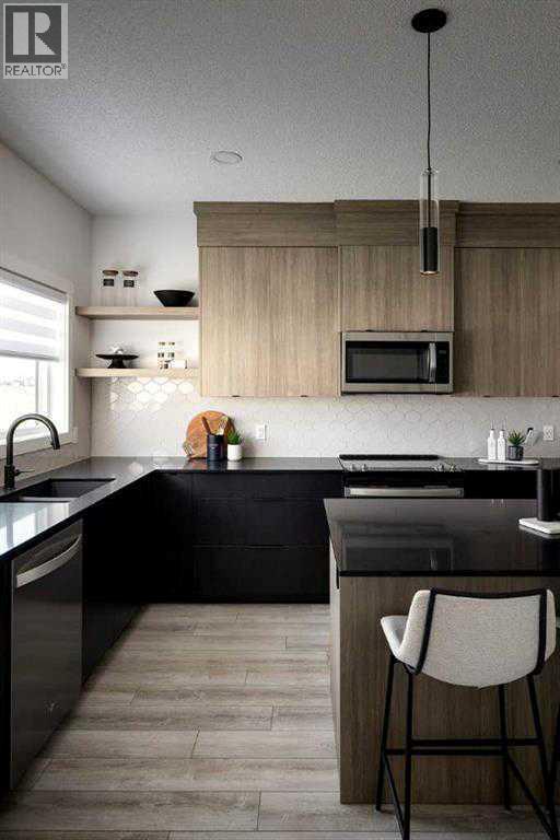 Duplex for Sale in 18 Creekview Avenue SW|Calgary, Alberta T2C6M1 4