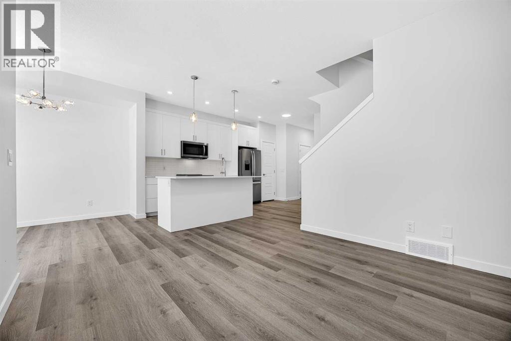 Row / Townhouse for Sale in 58 Creekside Way SW|Calgary, Alberta T2X6E2 5